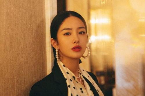 杨采钰娱乐爆料了吗视频 第1张 杨采钰娱乐爆料了吗视频 第1张